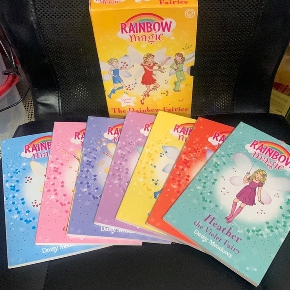 Daisy Meadows Rainbow Magic The Rainbow Fairies- Series One - Picture 1 of 4